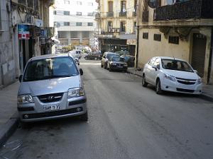 1687 rue Eugene Finance en descendant vers karguentah